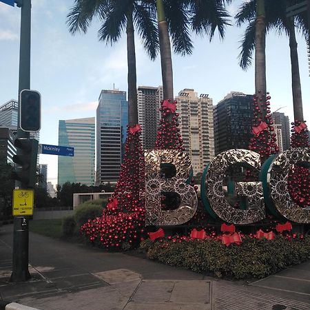 2 Bedrooms Units Forbes Area 5Th Avenue Bgc Center Manila Zewnętrze zdjęcie