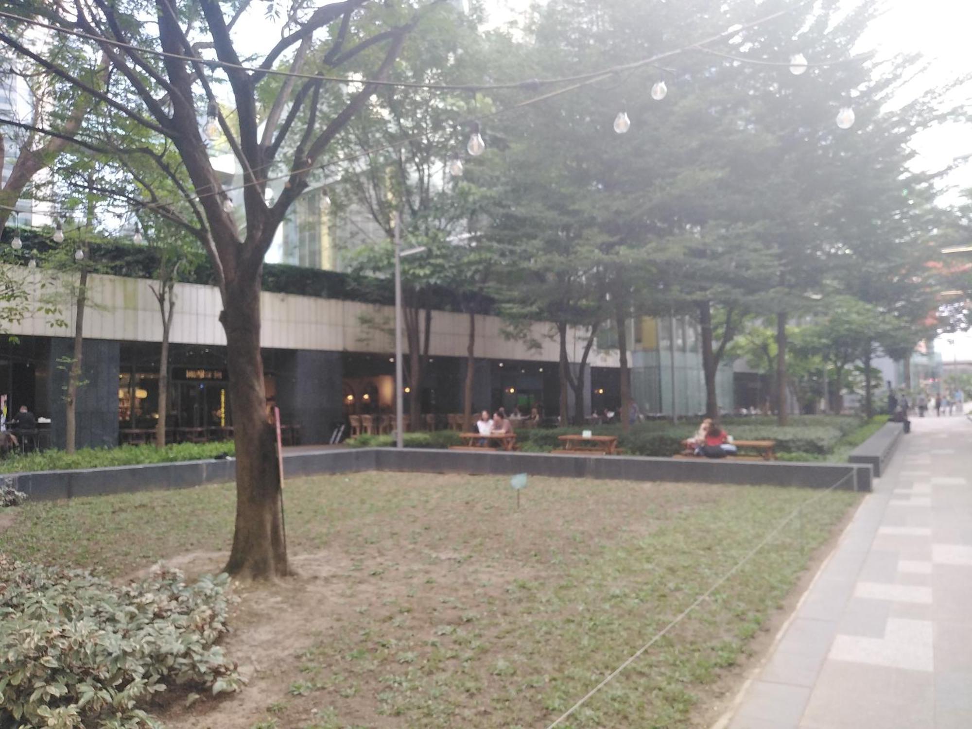 2 Bedrooms Units Forbes Area 5Th Avenue Bgc Center Manila Zewnętrze zdjęcie