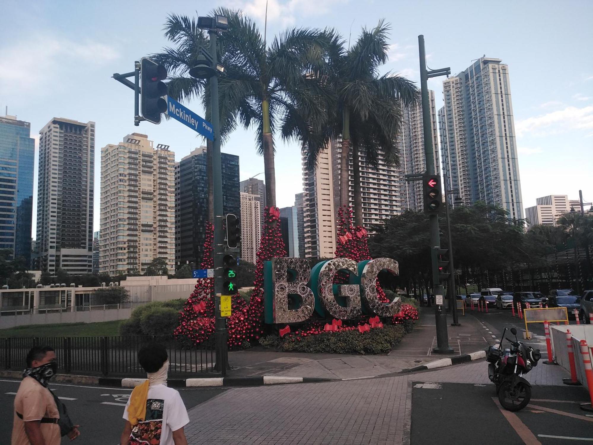2 Bedrooms Units Forbes Area 5Th Avenue Bgc Center Manila Zewnętrze zdjęcie