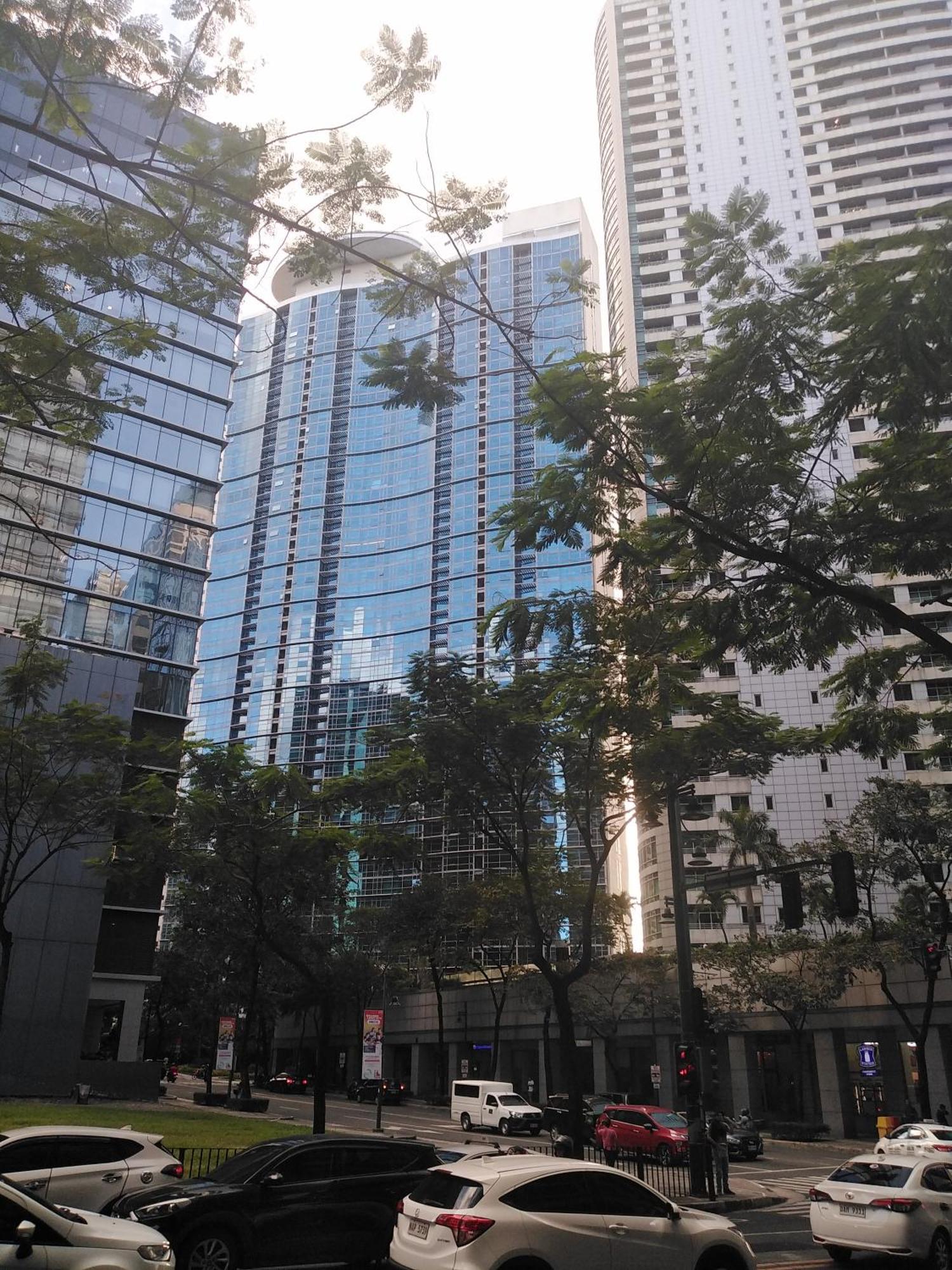 2 Bedrooms Units Forbes Area 5Th Avenue Bgc Center Manila Zewnętrze zdjęcie